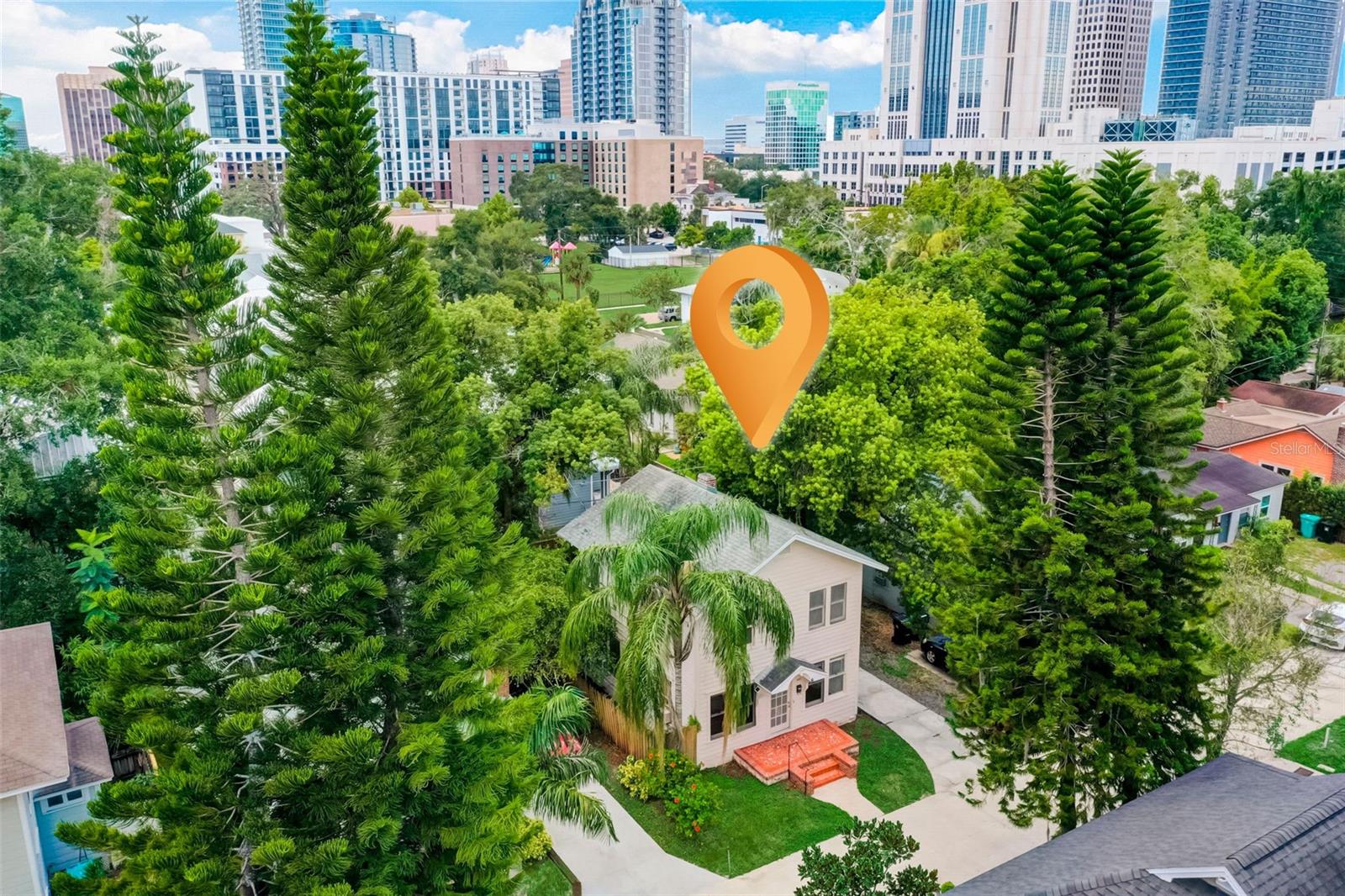 200 & 200 1/2 HIBISCUS CT, ORLANDO, FL, 32801