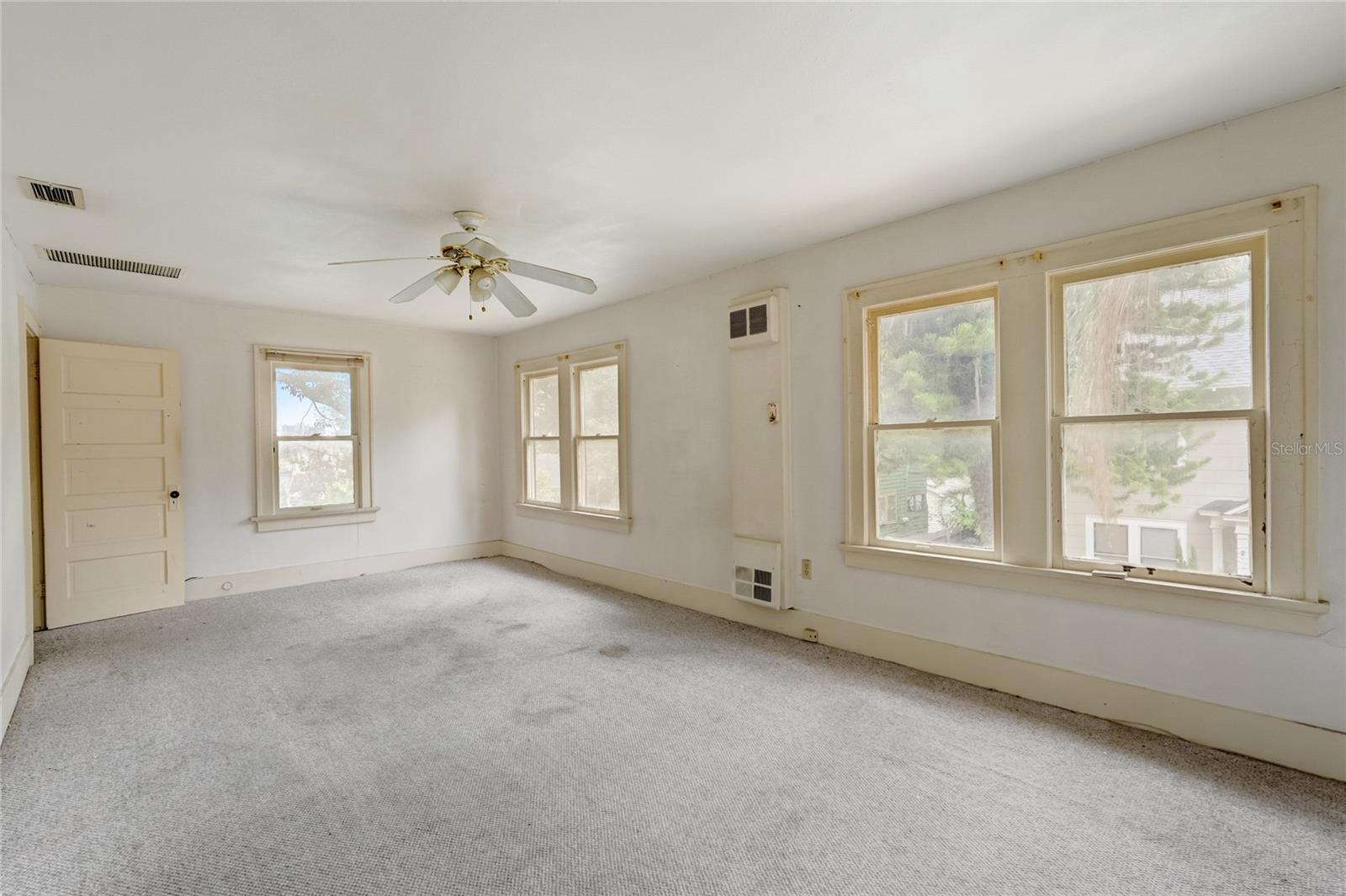 200 & 200 1/2 HIBISCUS CT, ORLANDO, FL, 32801
