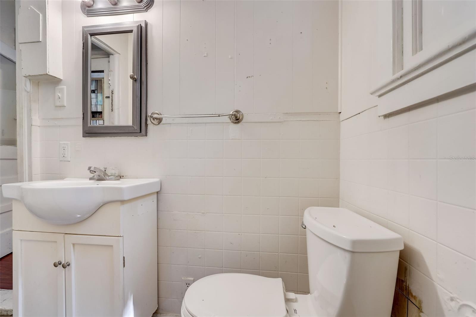200 & 200 1/2 HIBISCUS CT, ORLANDO, FL, 32801