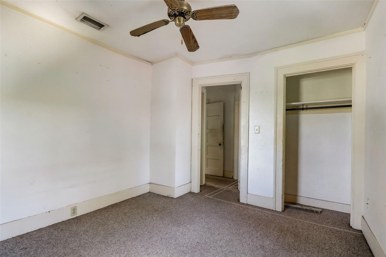 200 & 200 1/2 HIBISCUS CT, ORLANDO, FL, 32801