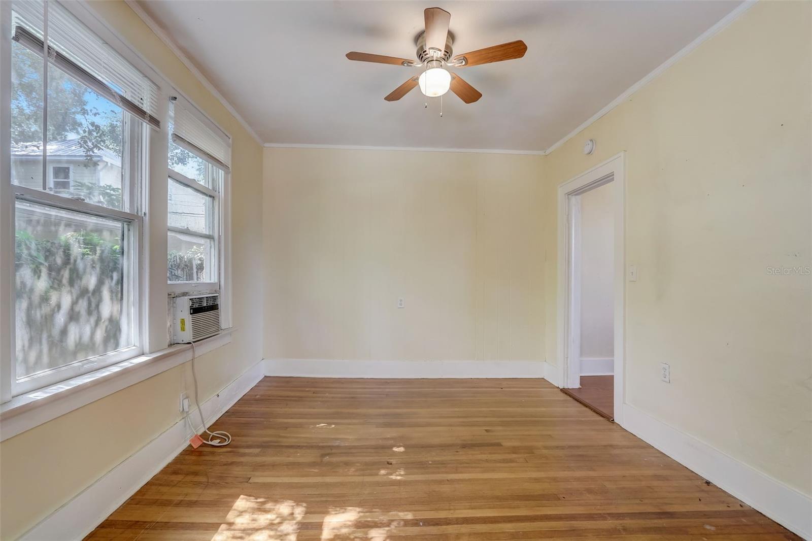 200 & 200 1/2 HIBISCUS CT, ORLANDO, FL, 32801