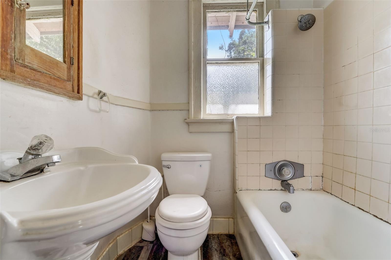 200 & 200 1/2 HIBISCUS CT, ORLANDO, FL, 32801
