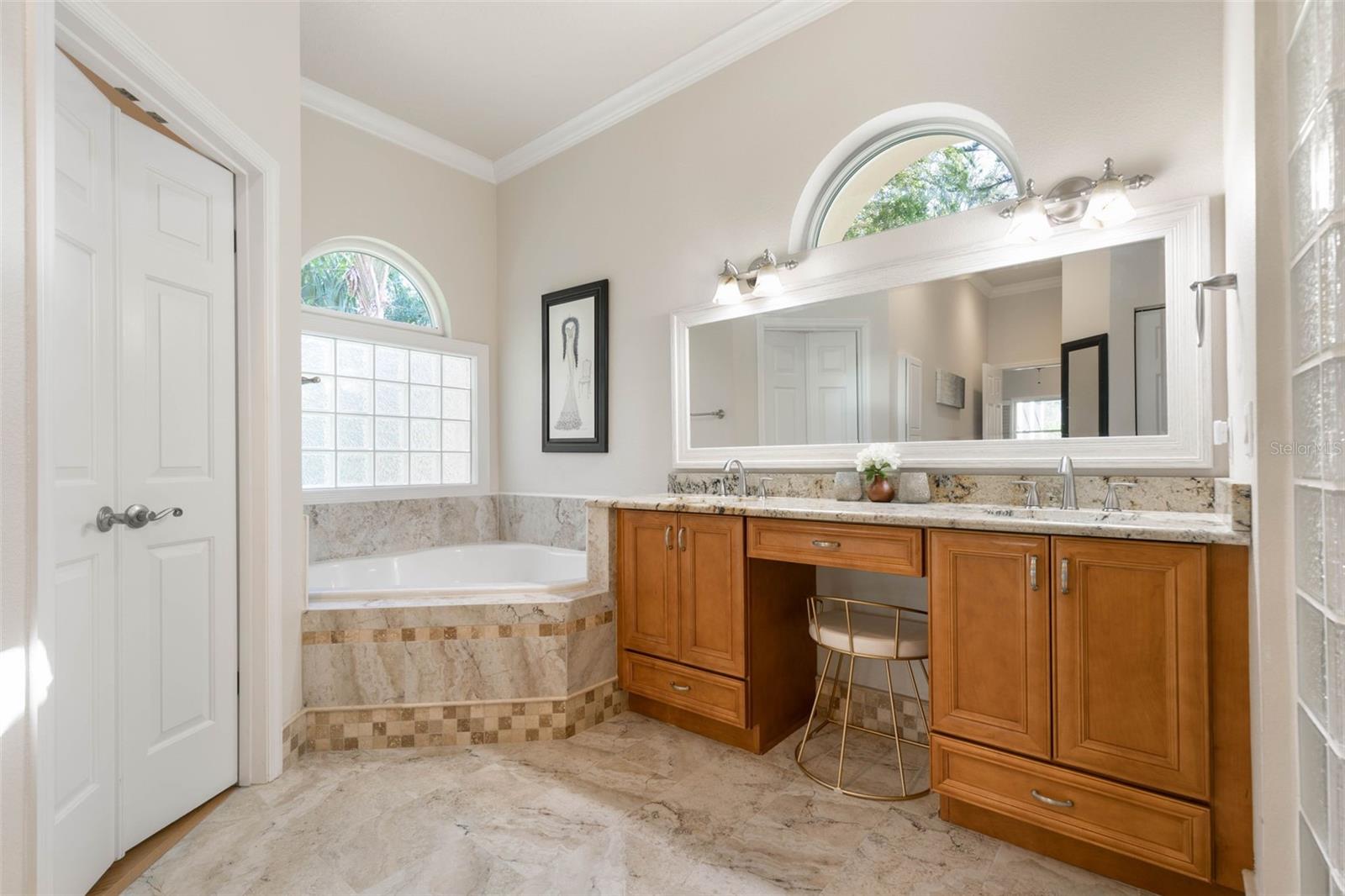 8 ROMA CT, PALM COAST, FL, 32137