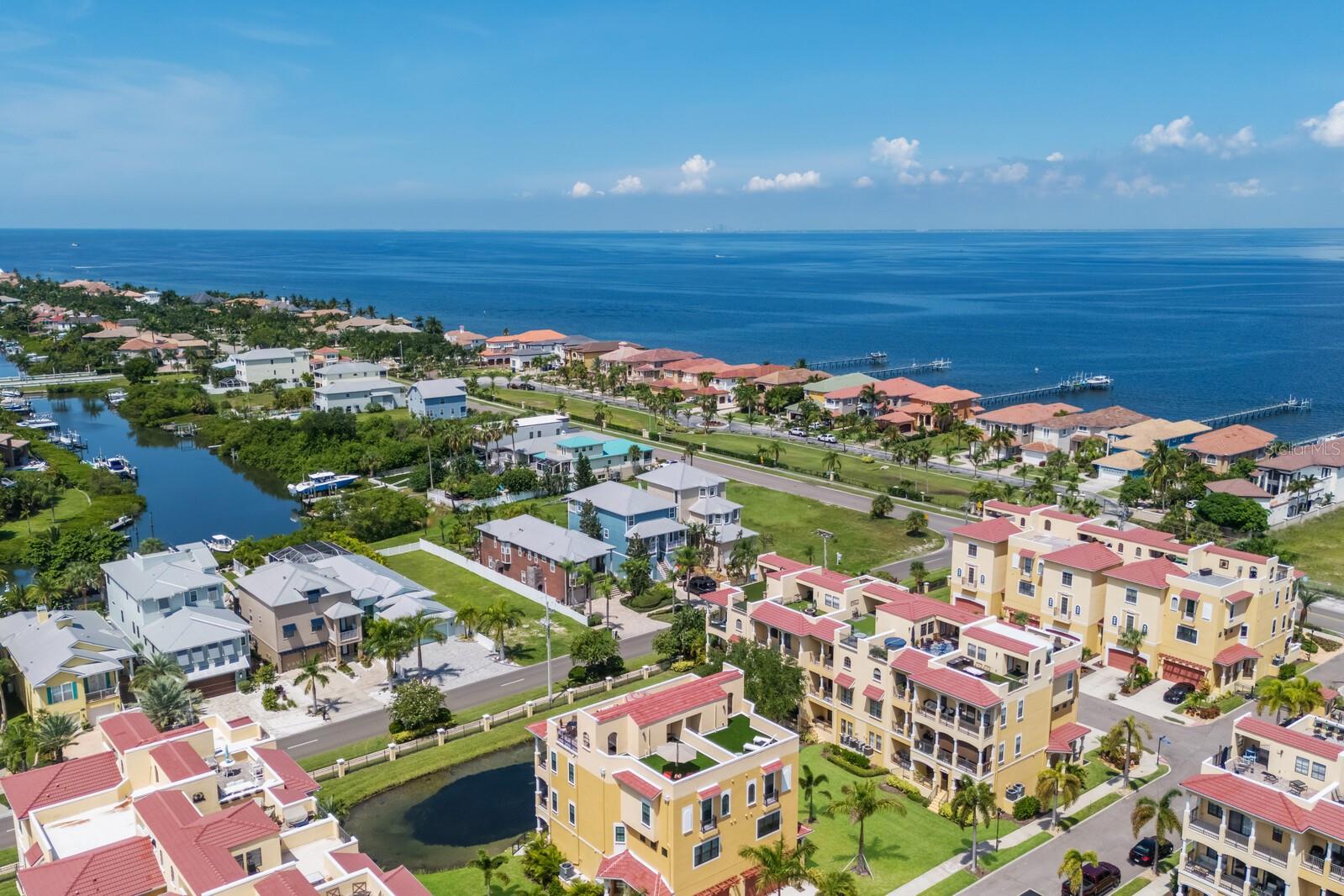 1450 SILVIA SHORES DR, APOLLO BEACH, FL, 33572