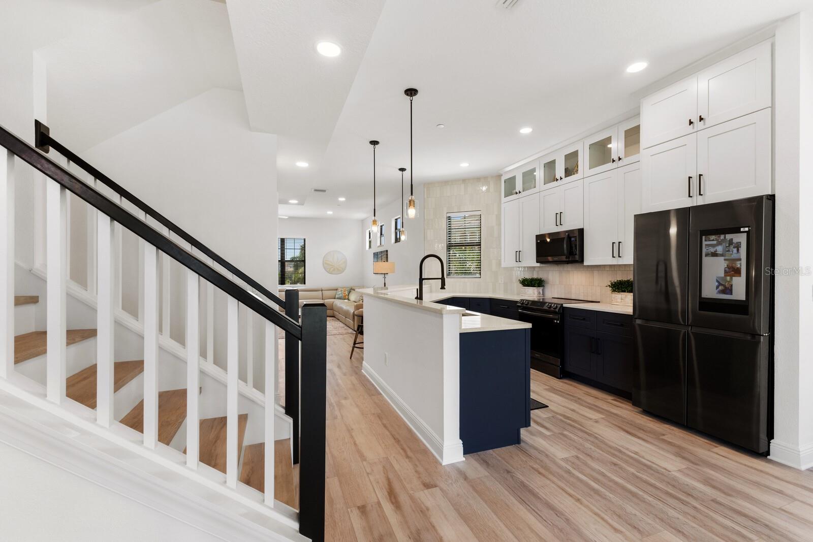 1450 SILVIA SHORES DR, APOLLO BEACH, FL, 33572