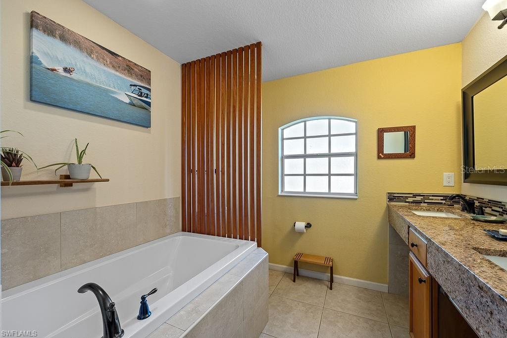 3823 17TH ST W, LEHIGH ACRES, FL, 33971