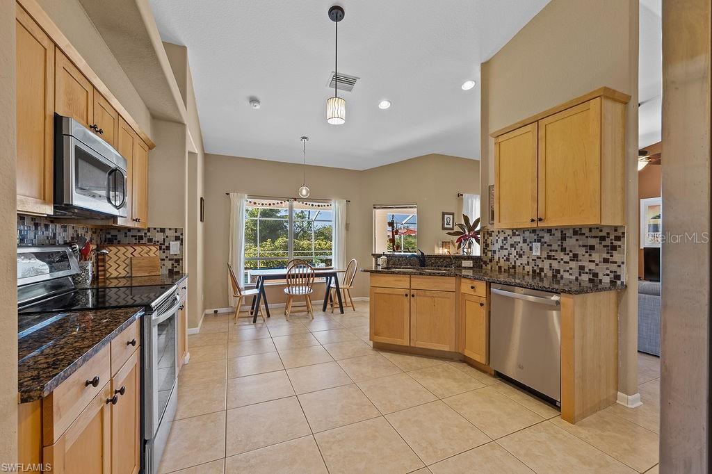 3823 17TH ST W, LEHIGH ACRES, FL, 33971