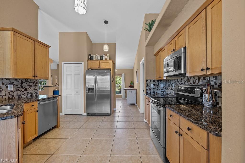 3823 17TH ST W, LEHIGH ACRES, FL, 33971