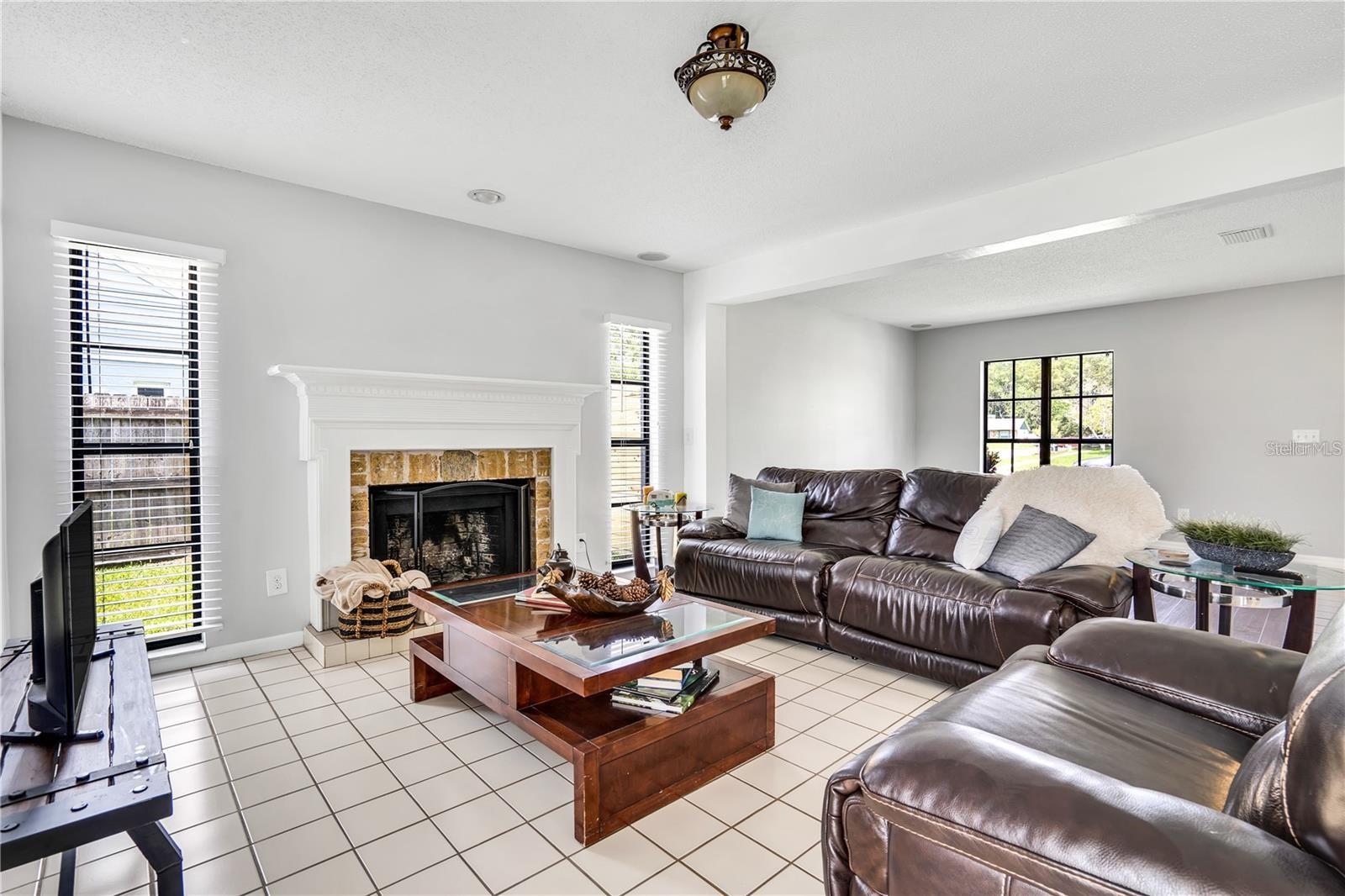16208 PEBBLEBROOK DR, TAMPA, FL, 33624