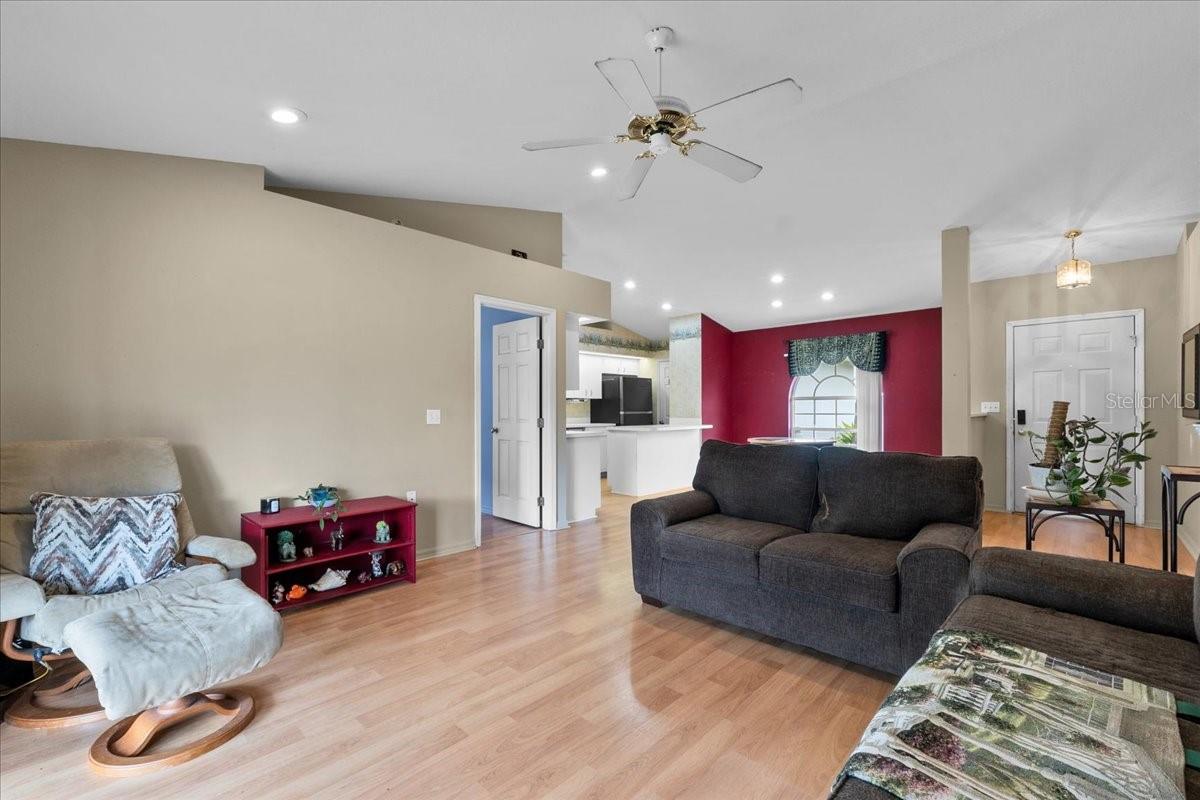 1415 PINEWOOD AVE, LAKELAND, FL, 33803