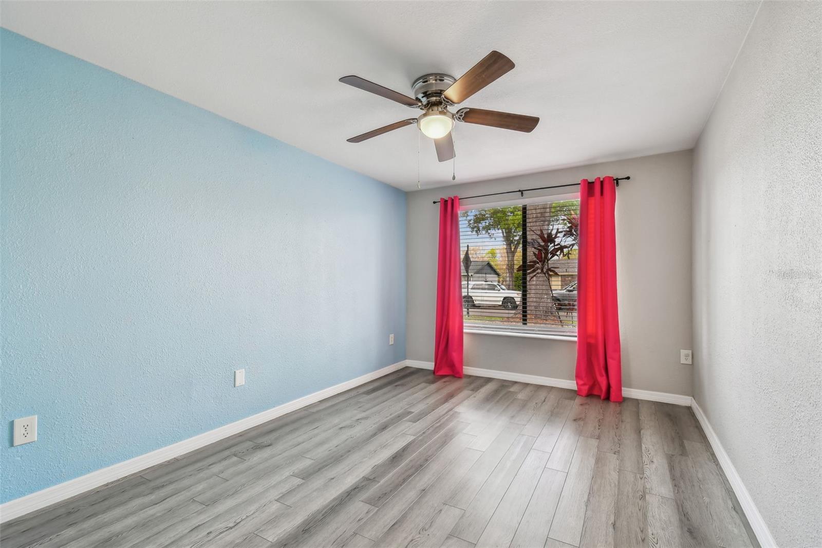 5822 SILVER MOON AVE, TAMPA, FL, 33625