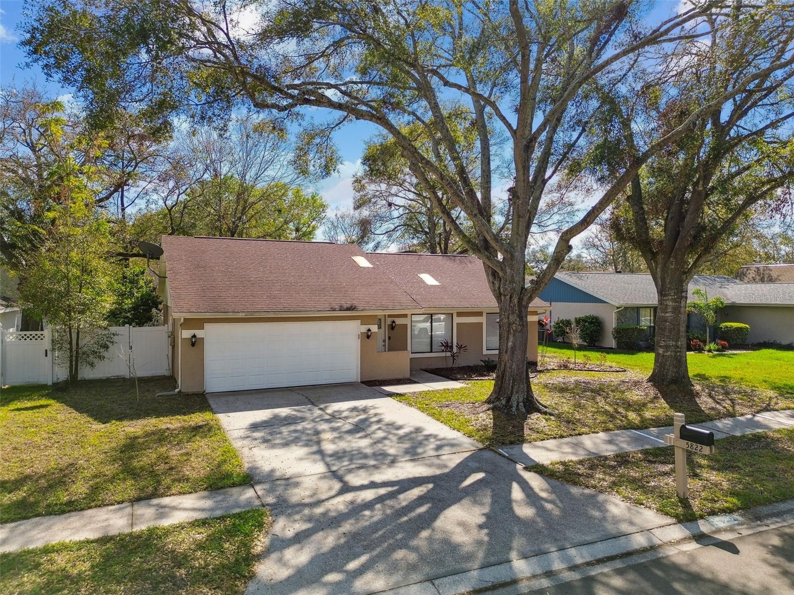 5822 SILVER MOON AVE, TAMPA, FL, 33625