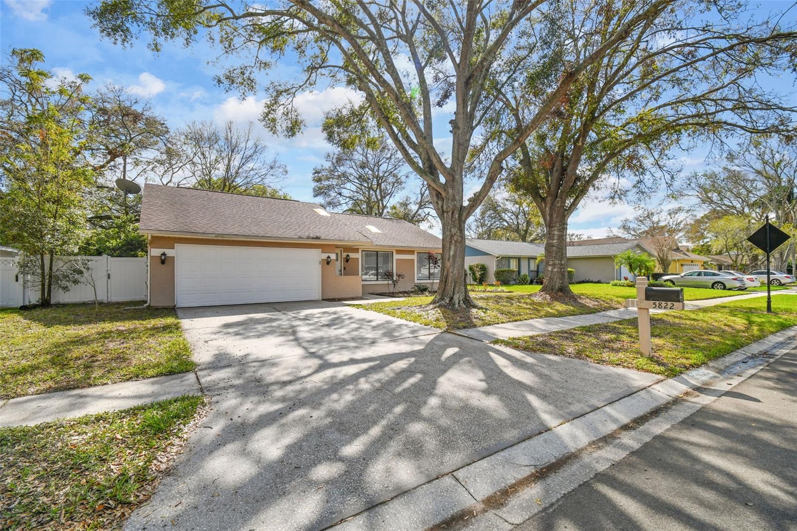 5822 SILVER MOON AVE, TAMPA, FL, 33625