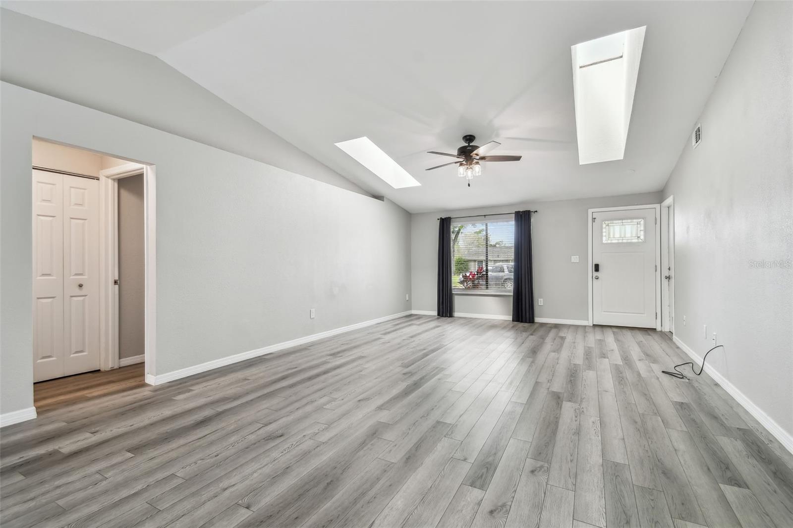 5822 SILVER MOON AVE, TAMPA, FL, 33625