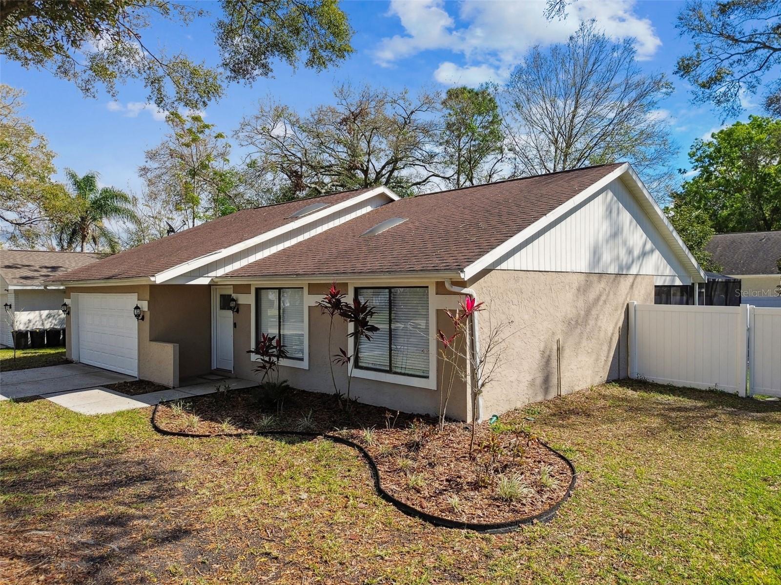 5822 SILVER MOON AVE, TAMPA, FL, 33625