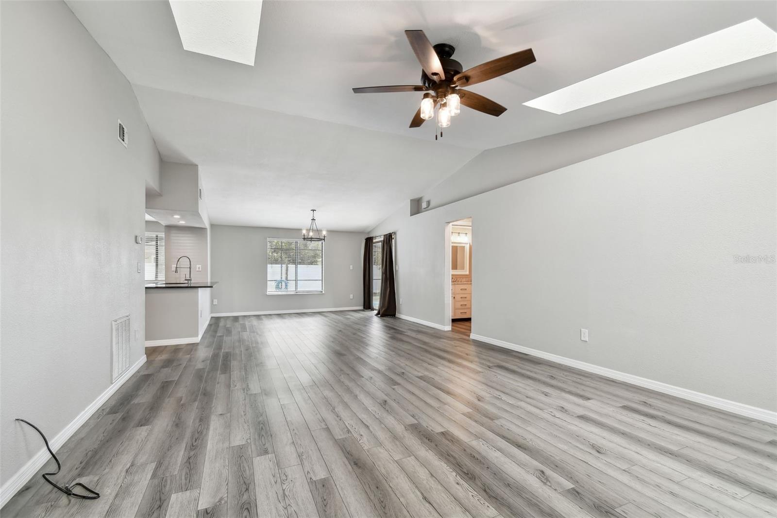 5822 SILVER MOON AVE, TAMPA, FL, 33625