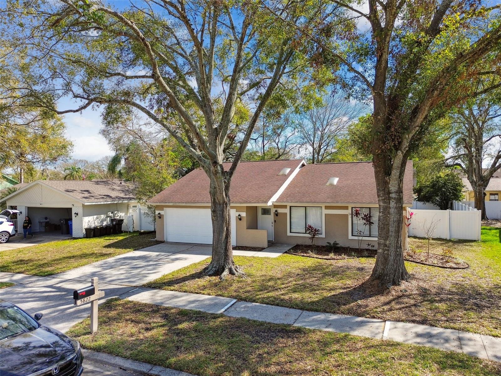 5822 SILVER MOON AVE, TAMPA, FL, 33625