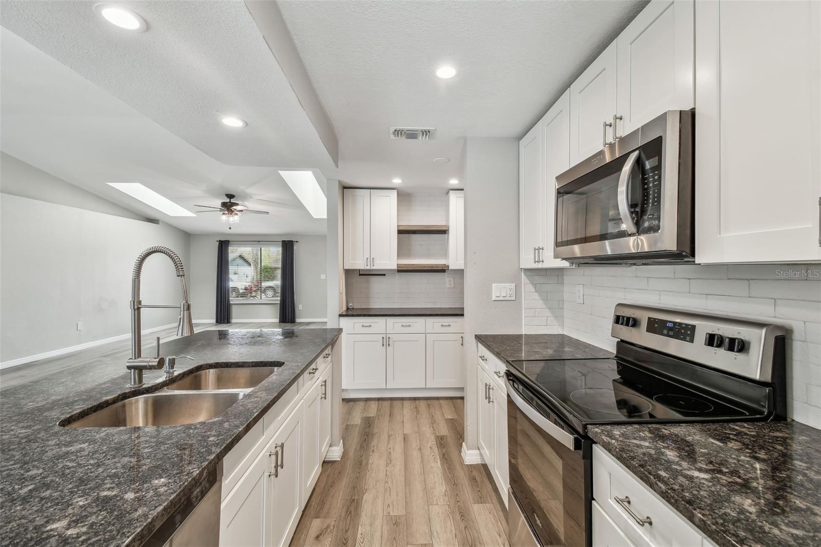 5822 SILVER MOON AVE, TAMPA, FL, 33625