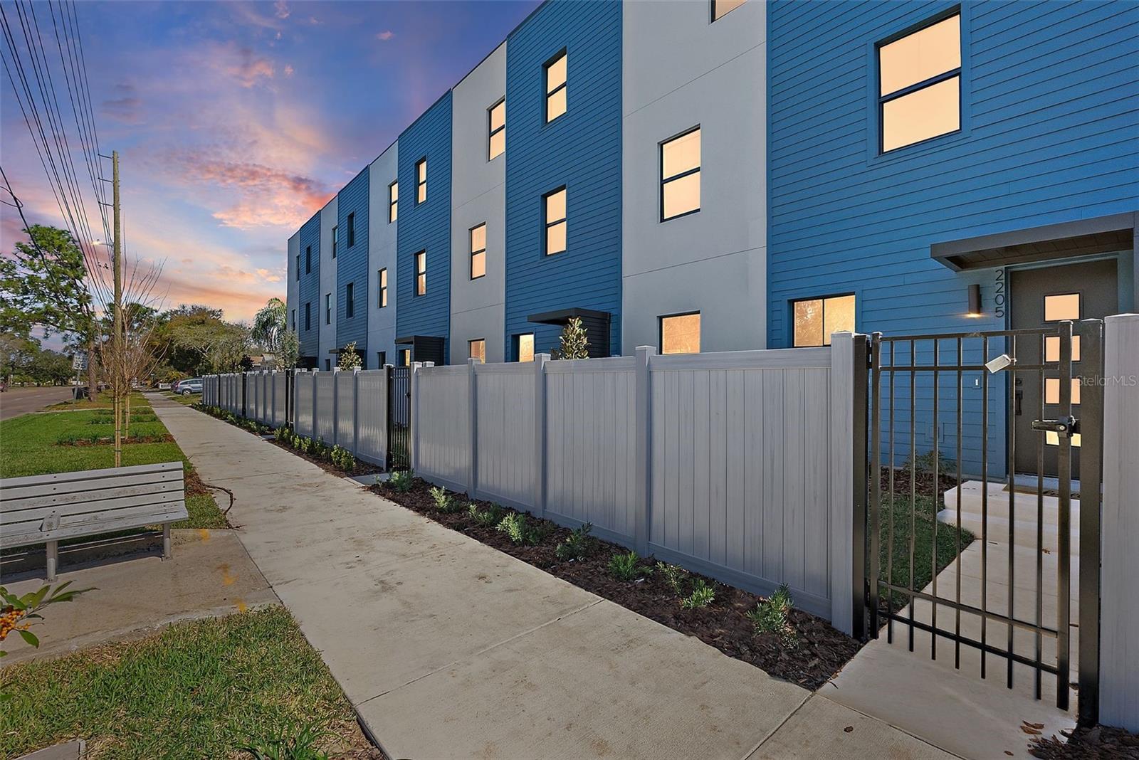 1515 GREENWOOD AVE N, ST PETERSBURG, FL, 33704