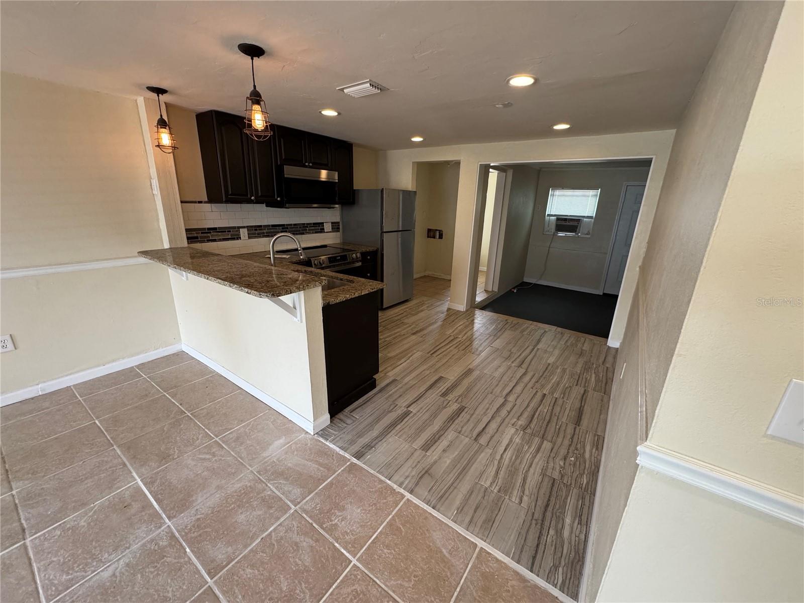 2111 FORKED CREEK DR, ENGLEWOOD, FL, 34223