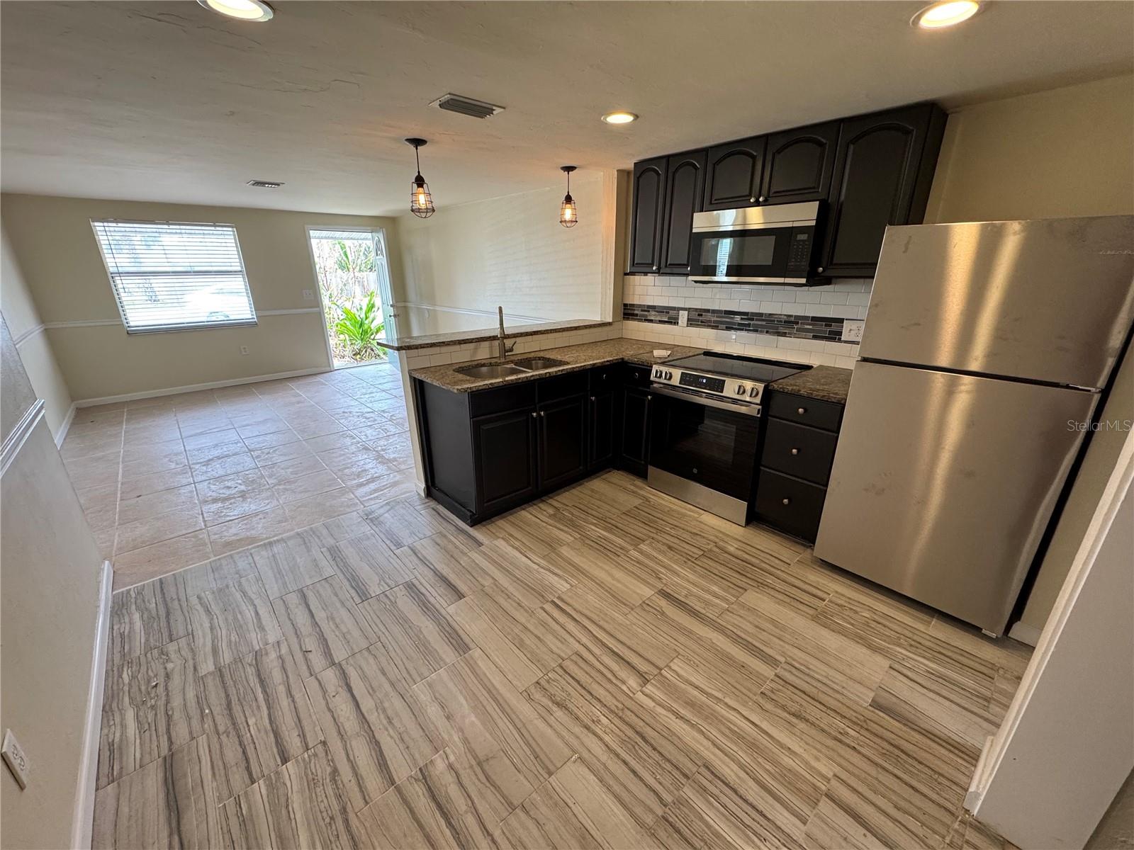 2111 FORKED CREEK DR, ENGLEWOOD, FL, 34223