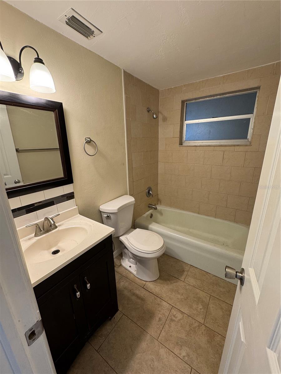 2111 FORKED CREEK DR, ENGLEWOOD, FL, 34223