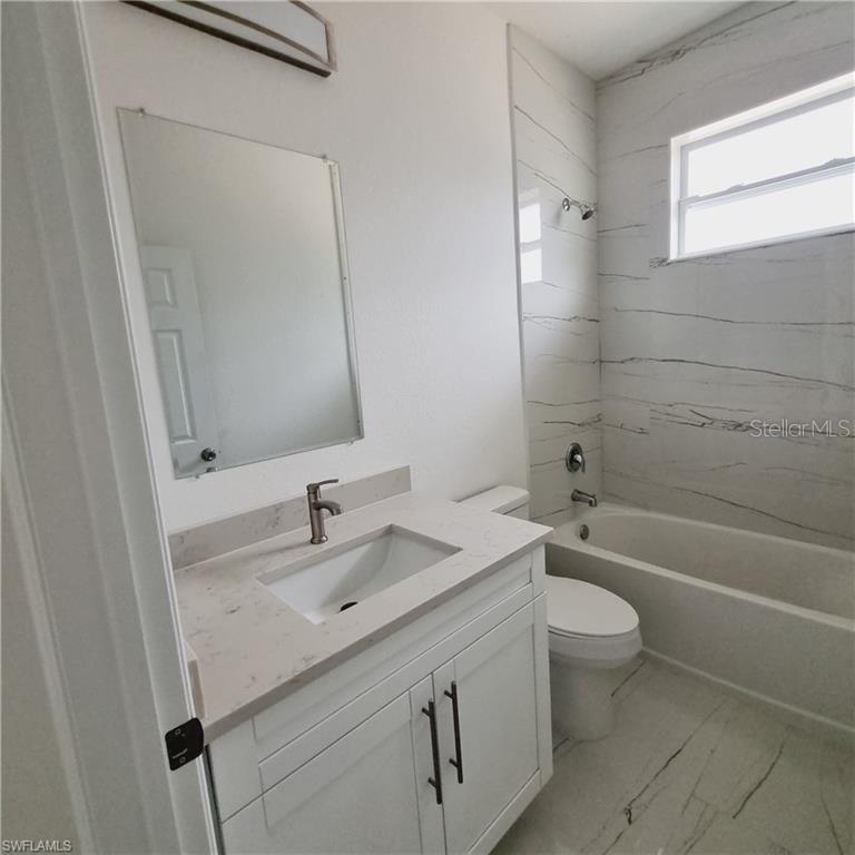 111 MONROE AVE, LEHIGH ACRES, FL, 33936