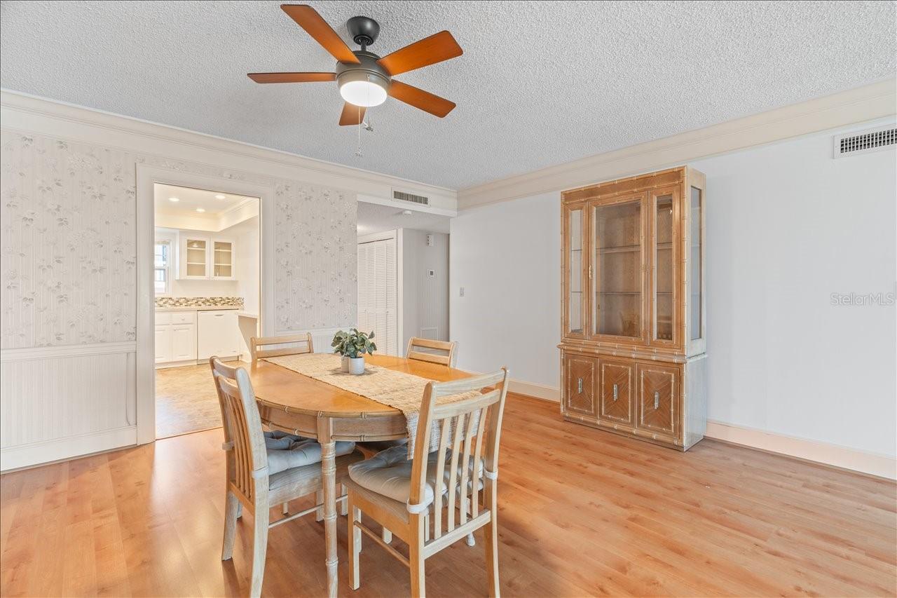 131 BLUFF VIEW DR #409, BELLEAIR BLUFFS, FL, 33770