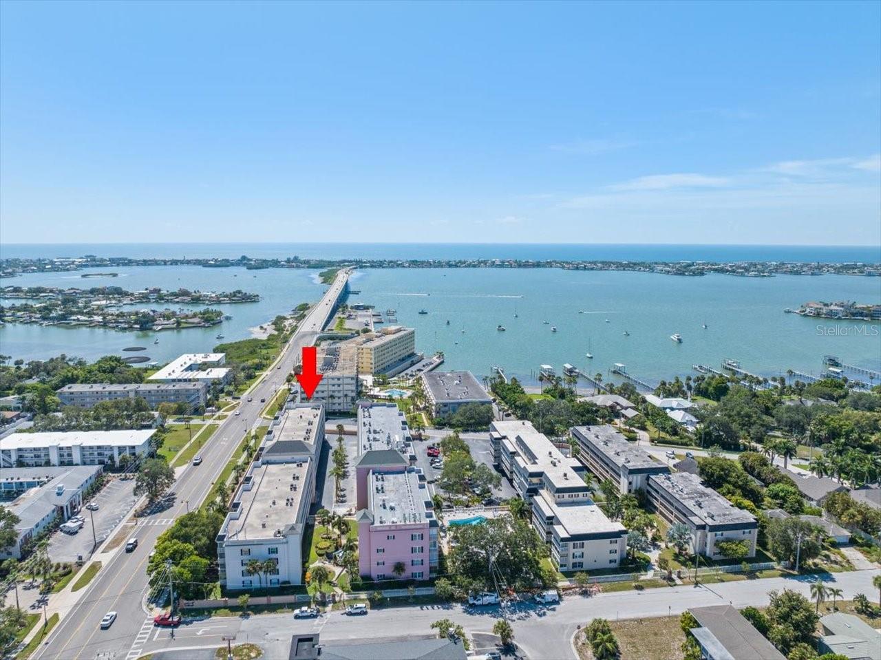131 BLUFF VIEW DR #409, BELLEAIR BLUFFS, FL, 33770