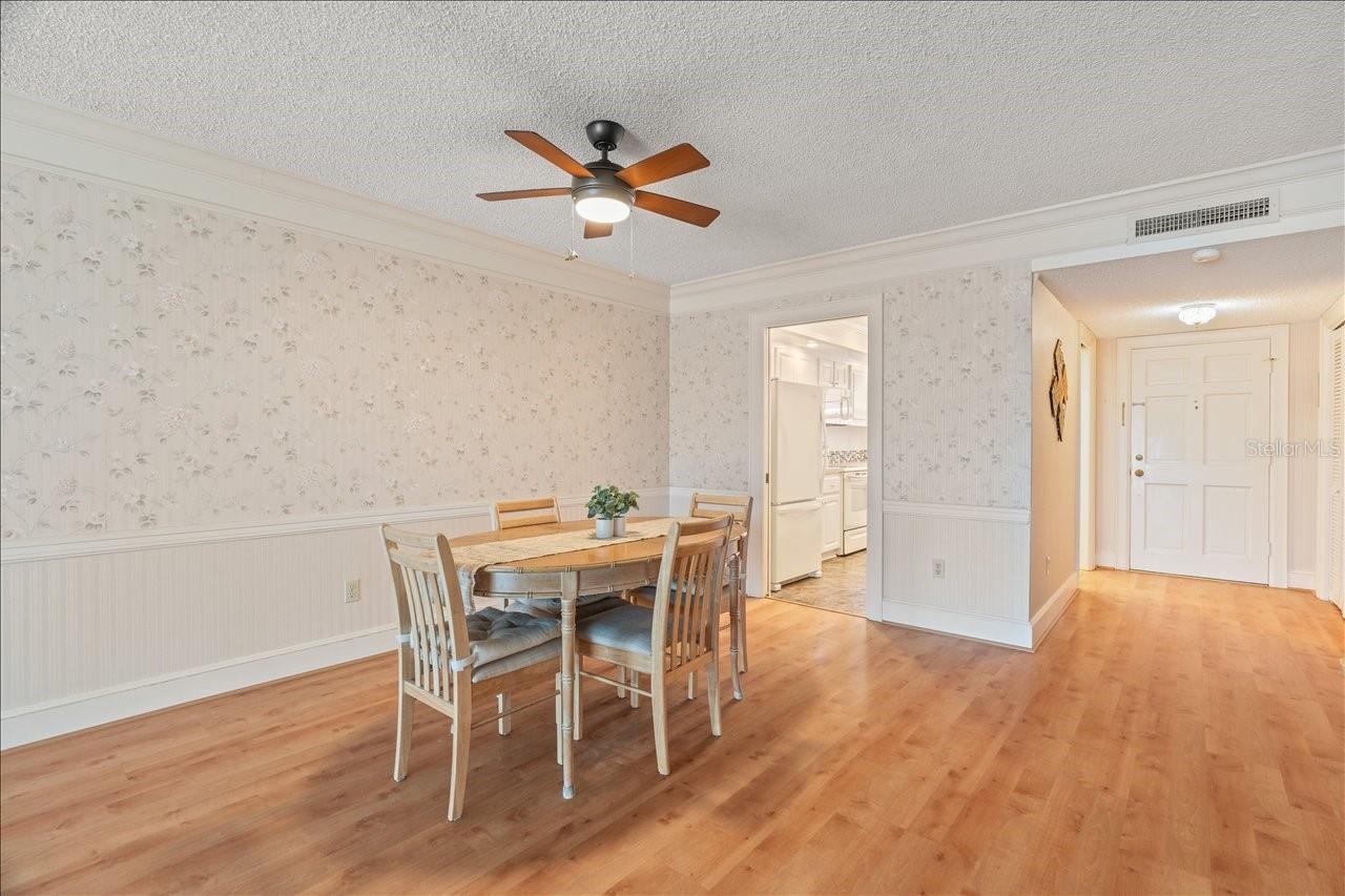 131 BLUFF VIEW DR #409, BELLEAIR BLUFFS, FL, 33770