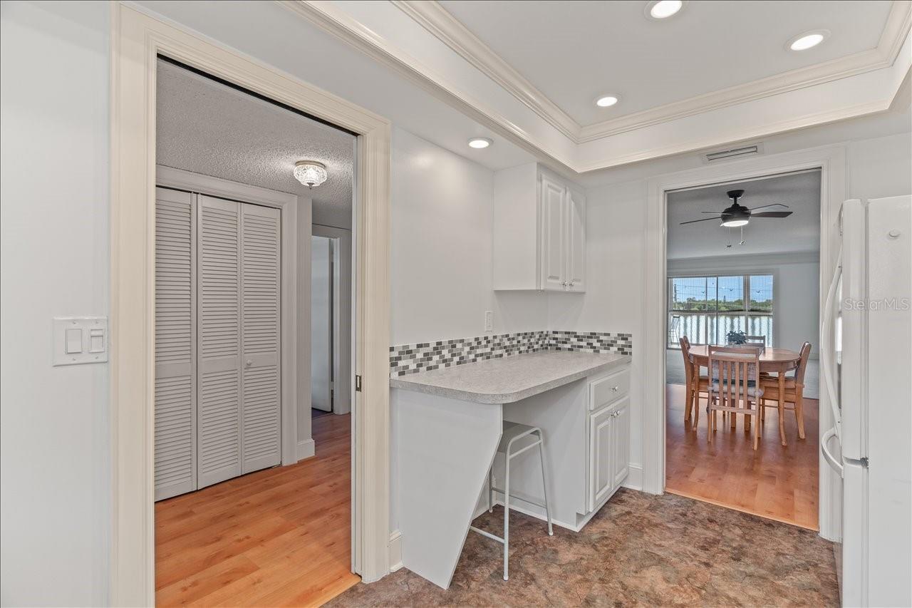 131 BLUFF VIEW DR #409, BELLEAIR BLUFFS, FL, 33770