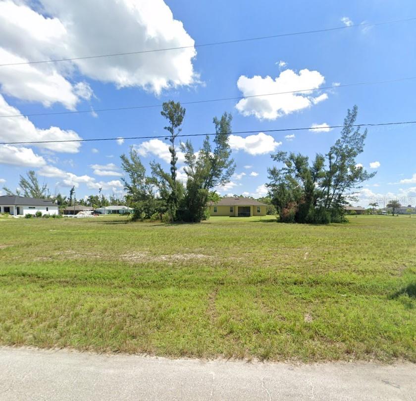 2233 NW 43RD AVE, CAPE CORAL, FL, 33993