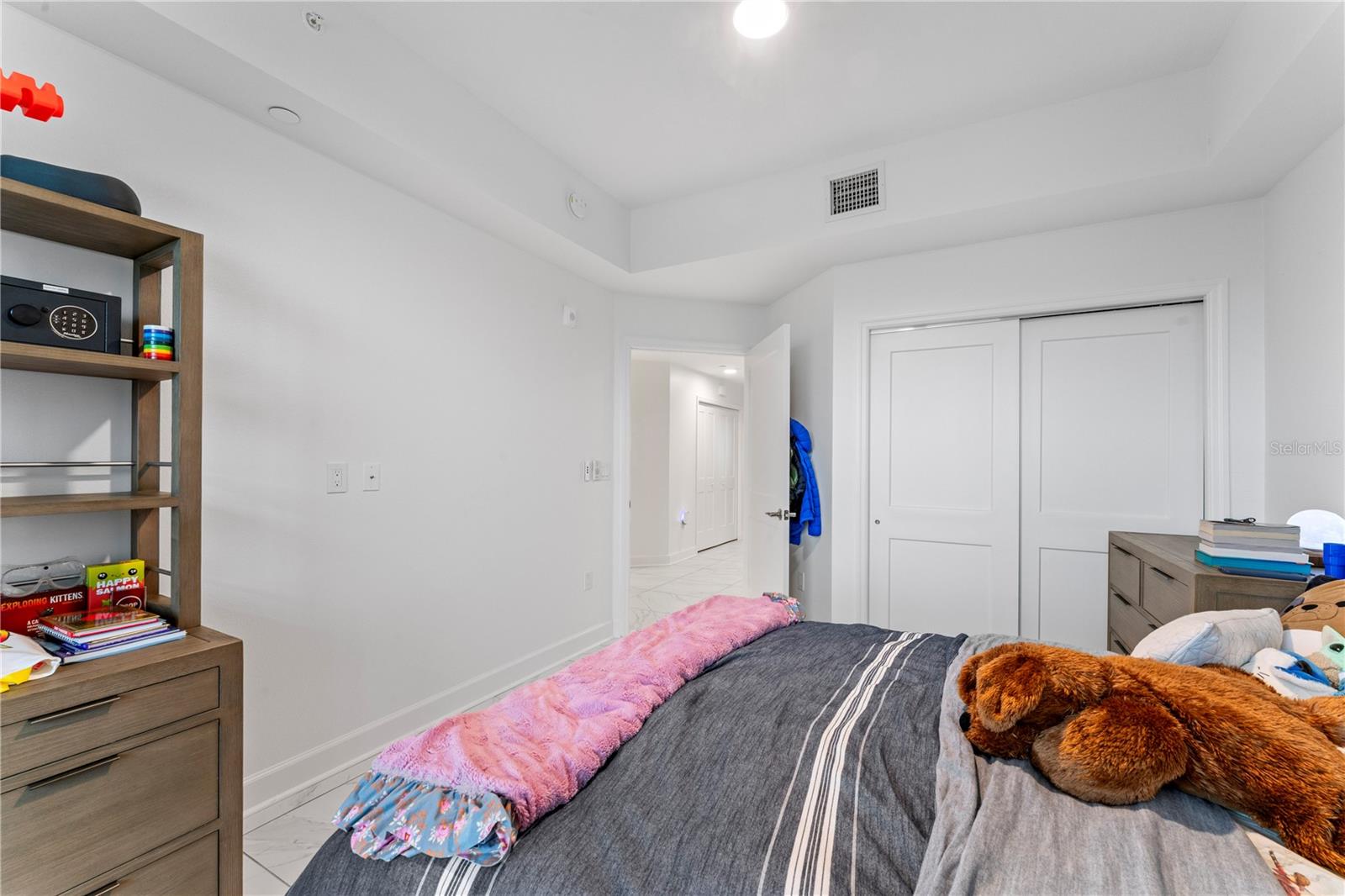 125 ISLAND WAY #404, CLEARWATER BEACH, FL, 33767