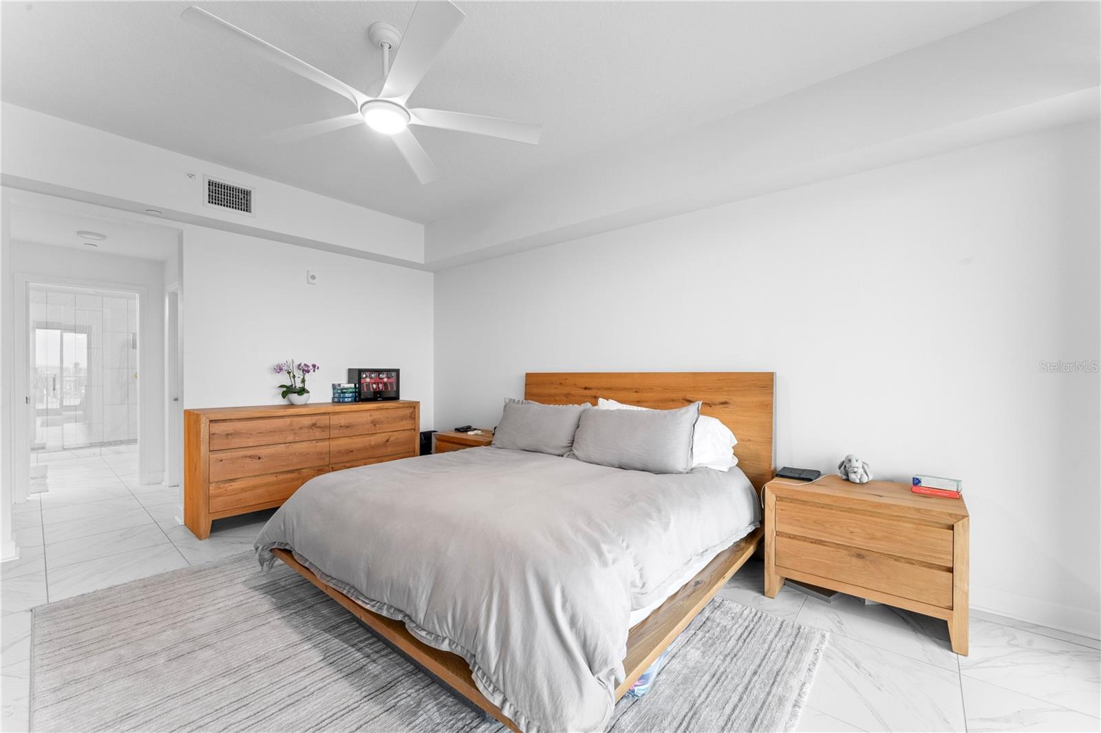 125 ISLAND WAY #404, CLEARWATER BEACH, FL, 33767