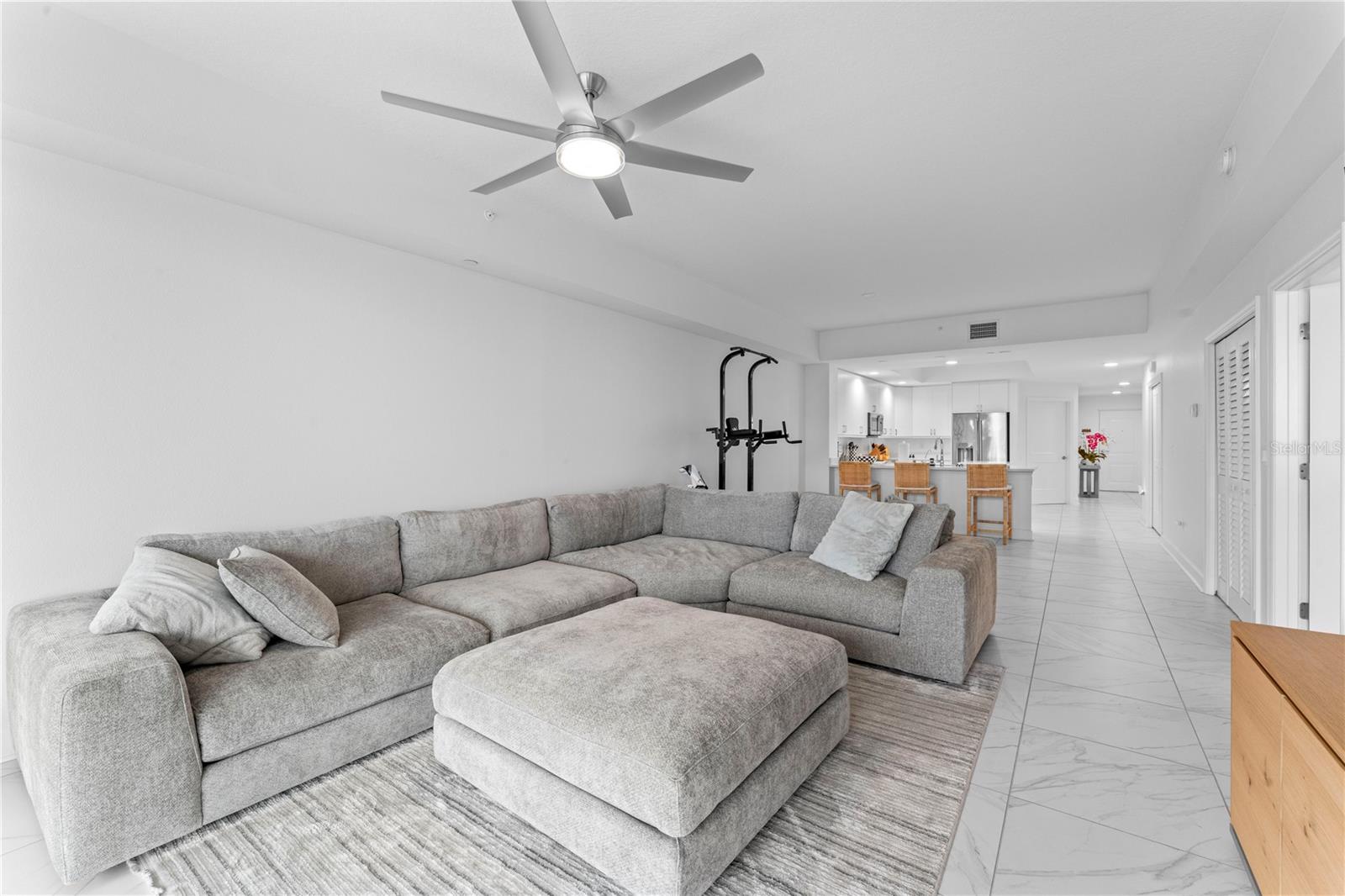 125 ISLAND WAY #404, CLEARWATER BEACH, FL, 33767