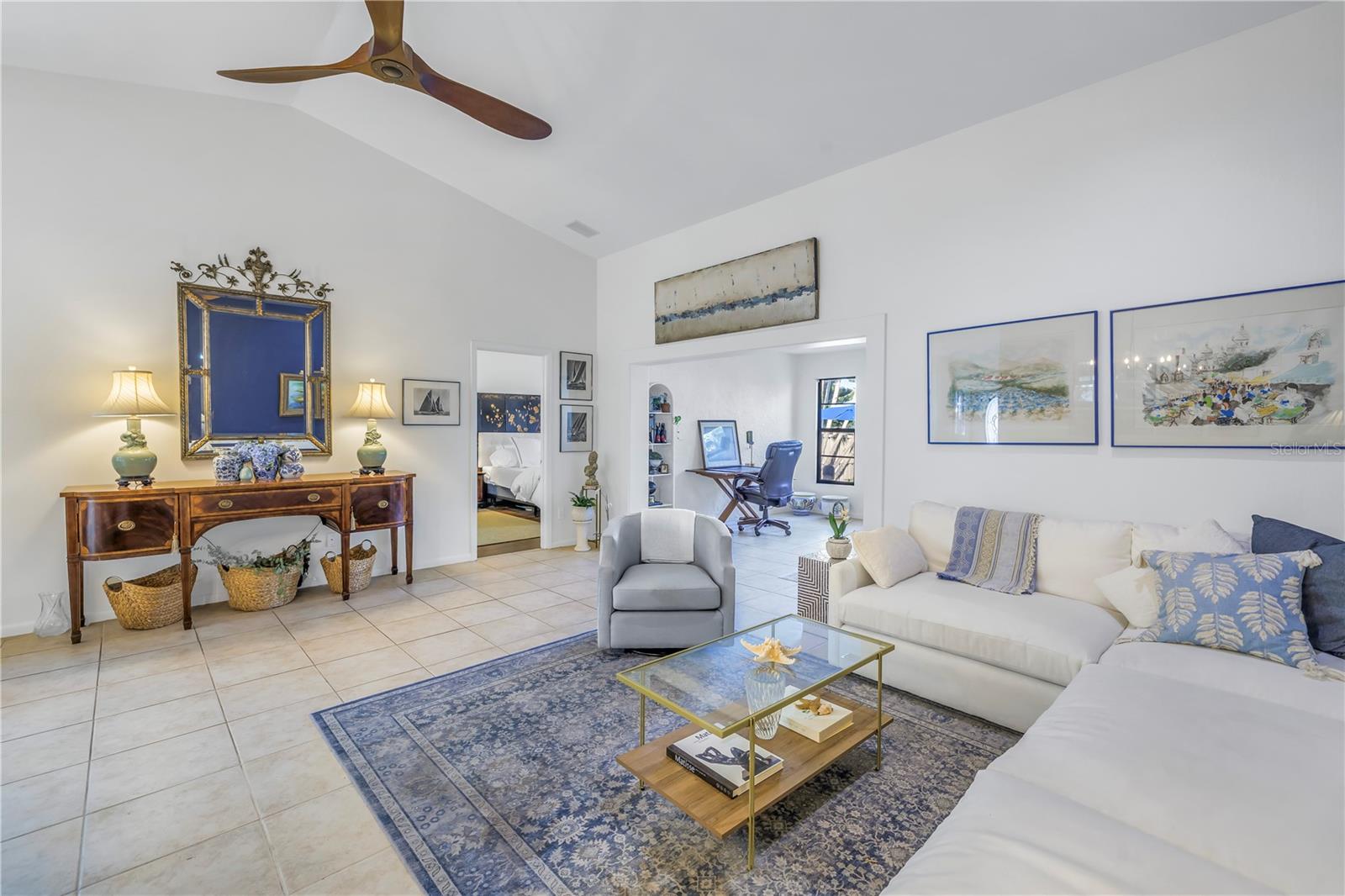 992 SAN CARLOS CT NE, ST PETERSBURG, FL, 33702