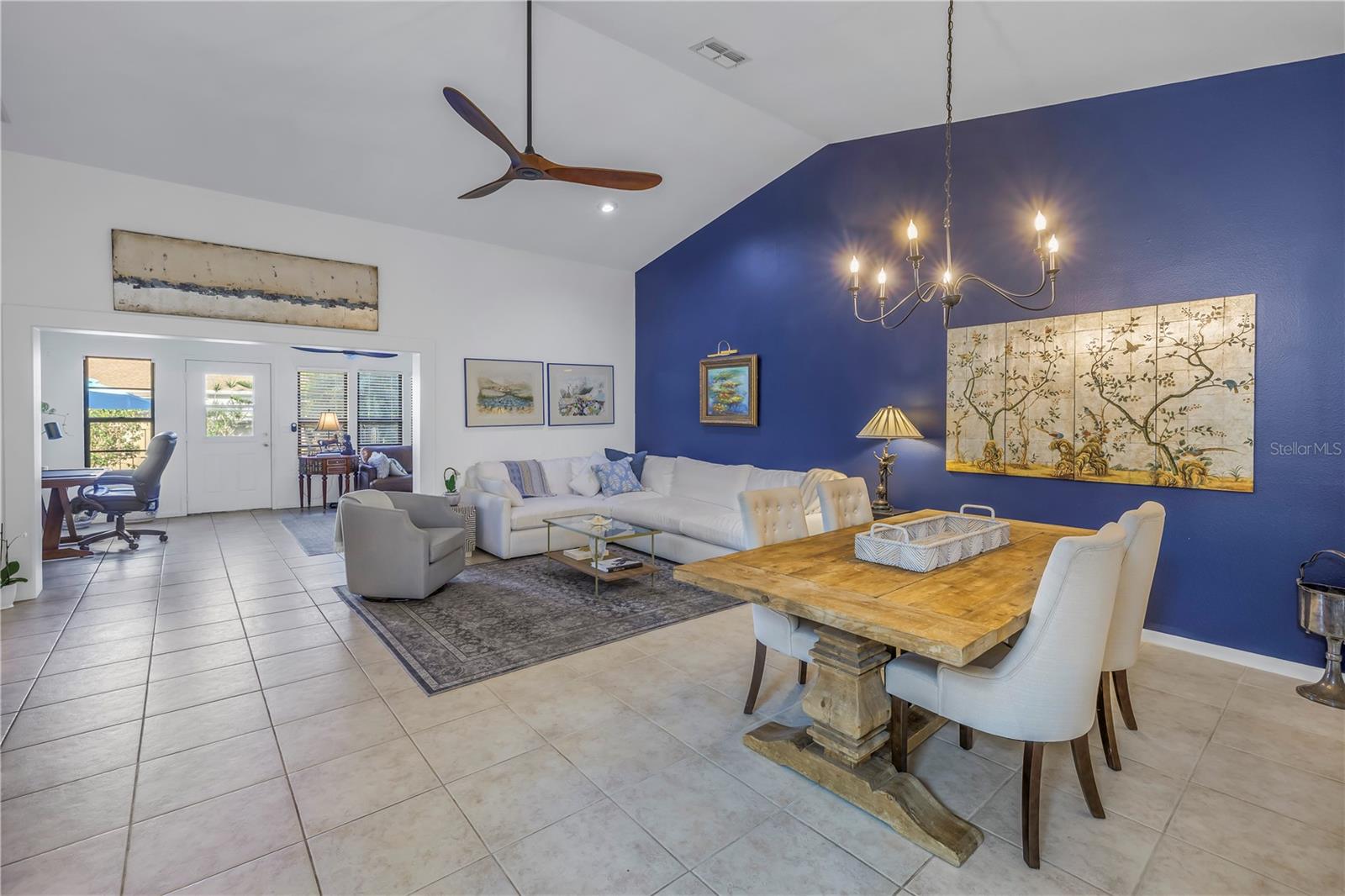 992 SAN CARLOS CT NE, ST PETERSBURG, FL, 33702