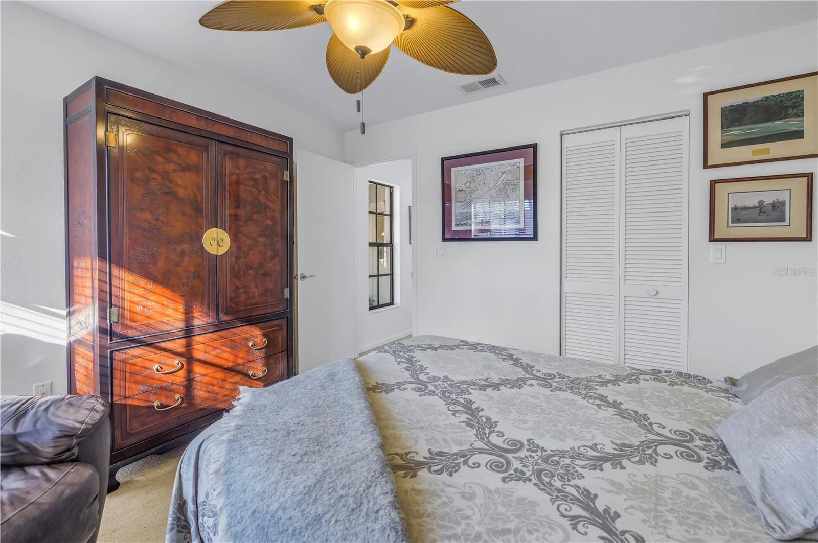 992 SAN CARLOS CT NE, ST PETERSBURG, FL, 33702