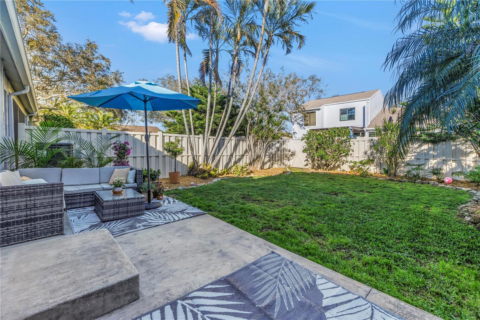 992 SAN CARLOS CT NE, ST PETERSBURG, FL, 33702