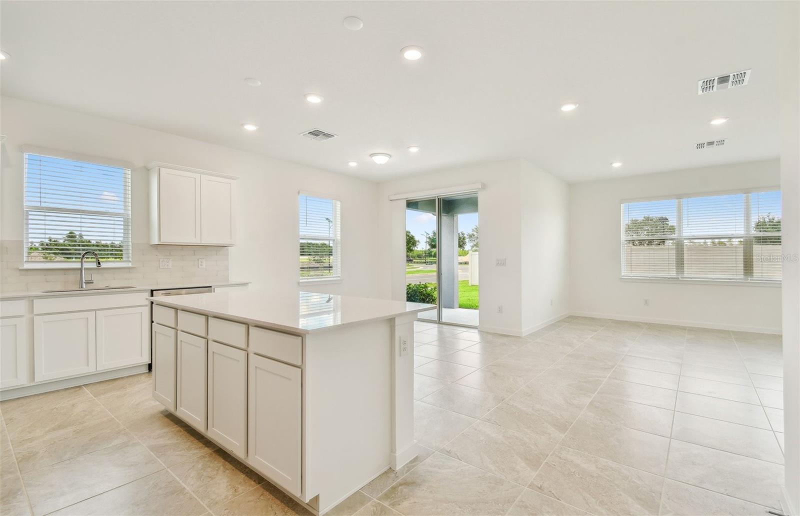 1226 MUMFORD CT, ZEPHYRHILLS, FL, 33540