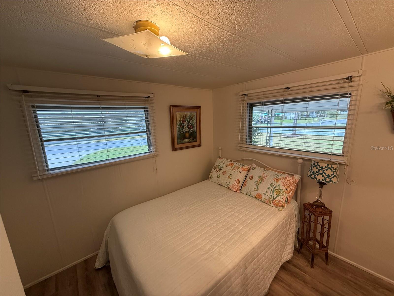 1127 BELMONT CIR, TAVARES, FL, 32778