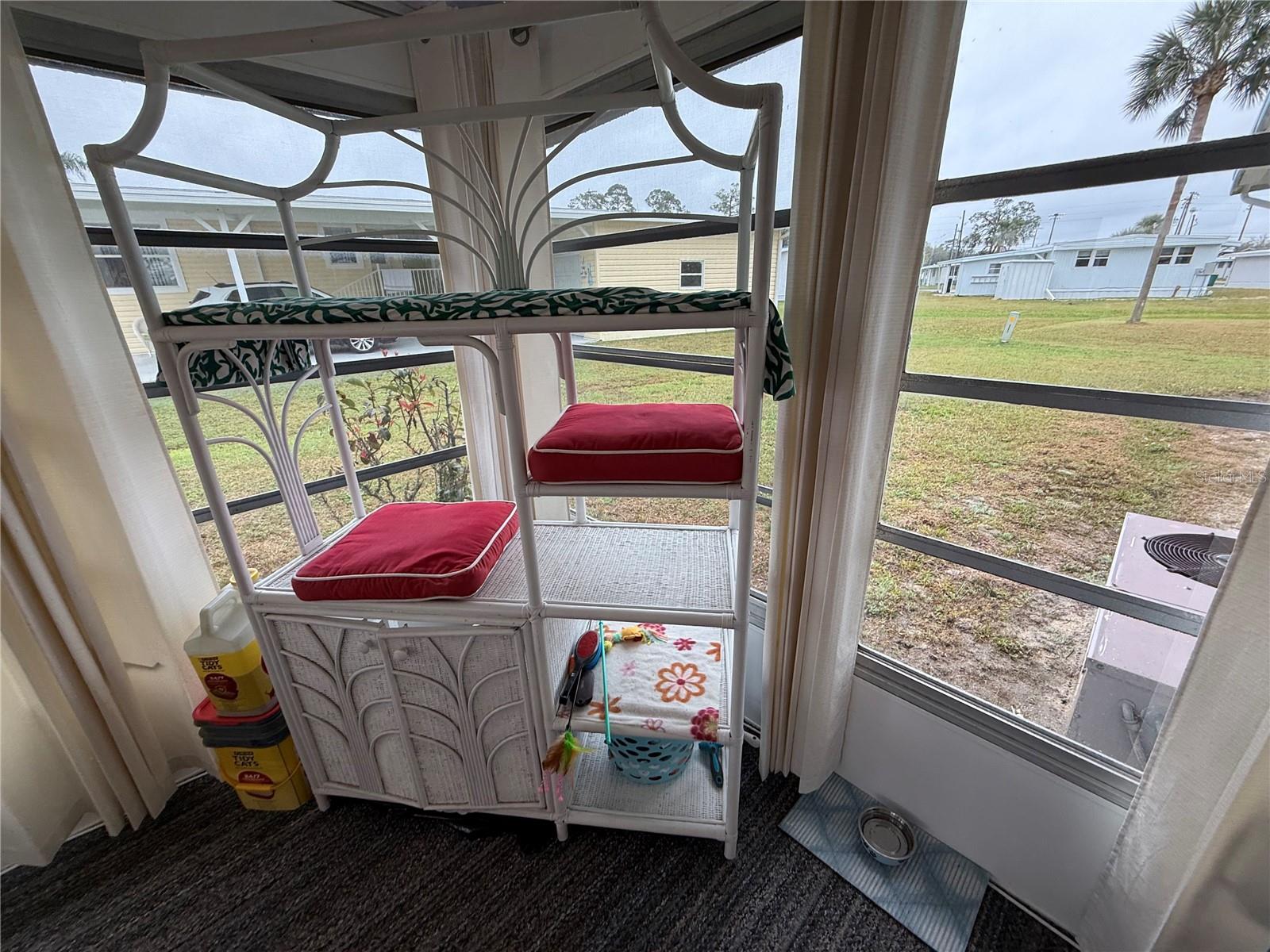 1127 BELMONT CIR, TAVARES, FL, 32778