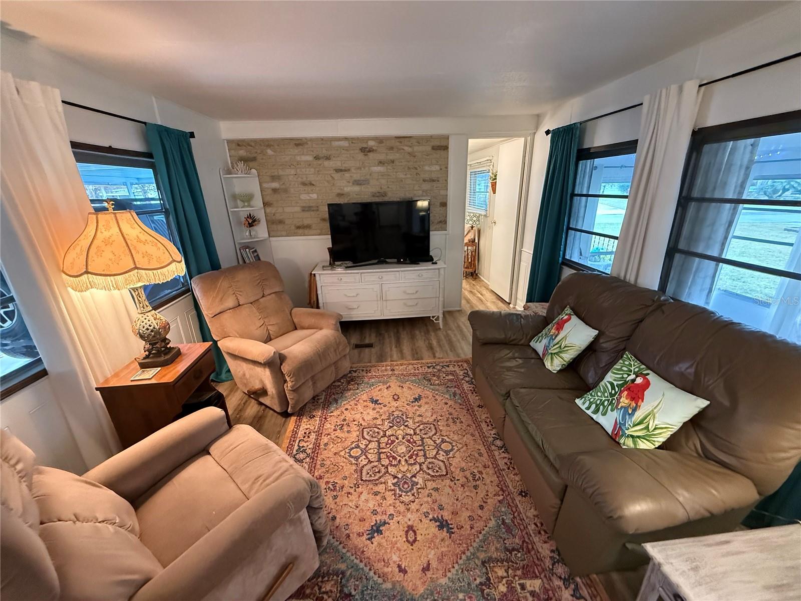 1127 BELMONT CIR, TAVARES, FL, 32778