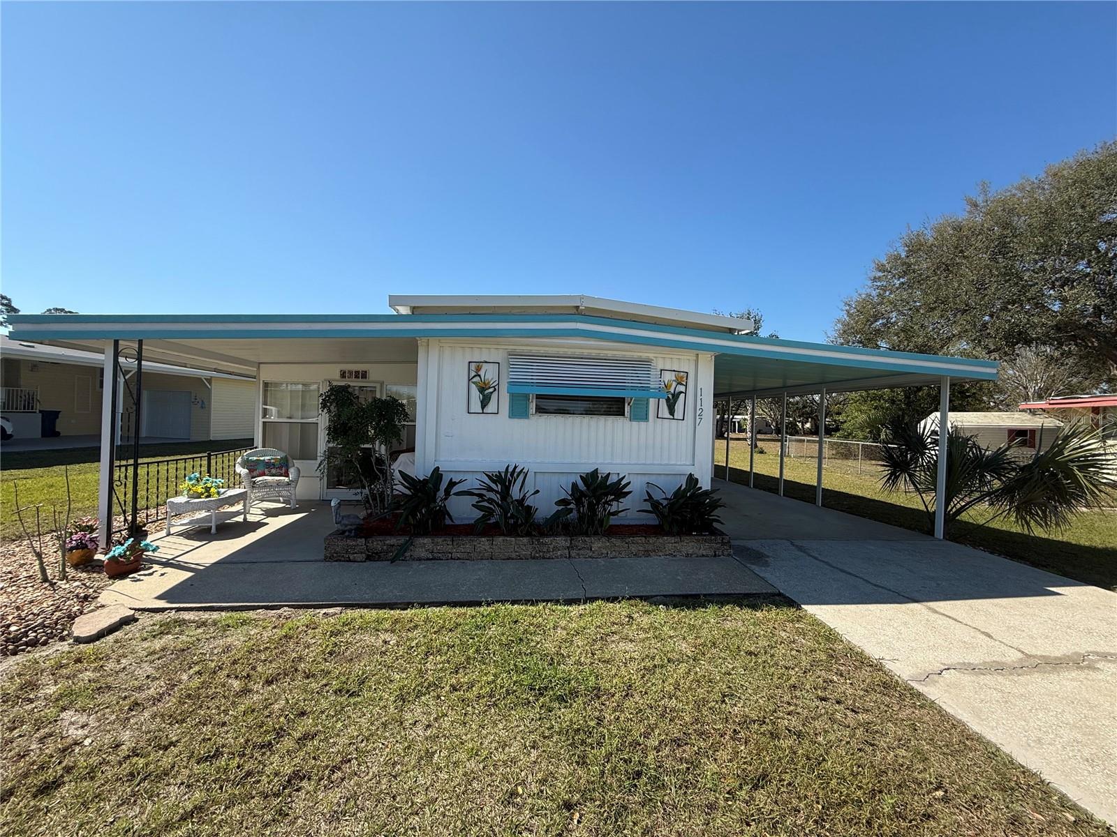 1127 BELMONT CIR, TAVARES, FL, 32778