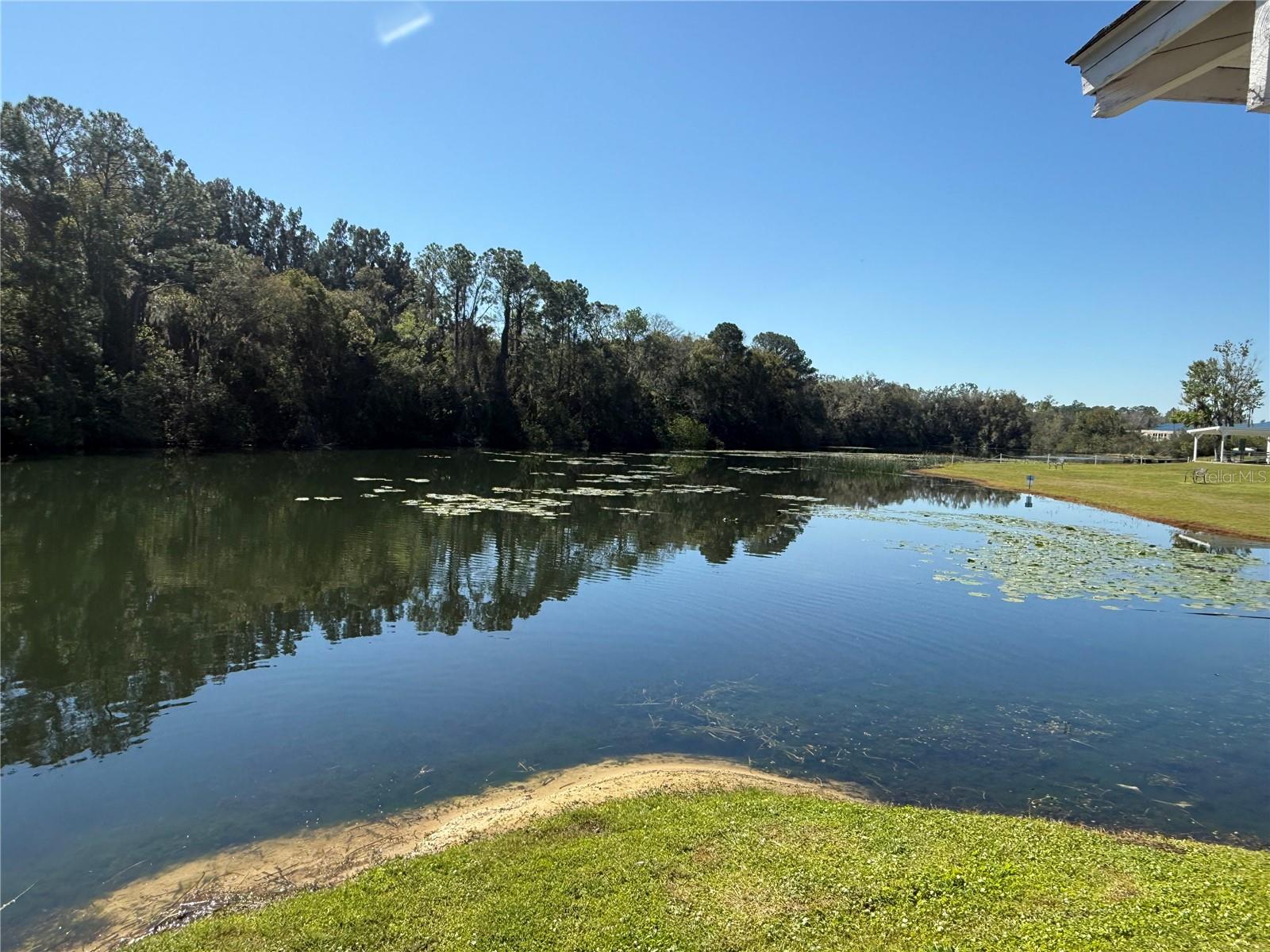 1127 BELMONT CIR, TAVARES, FL, 32778