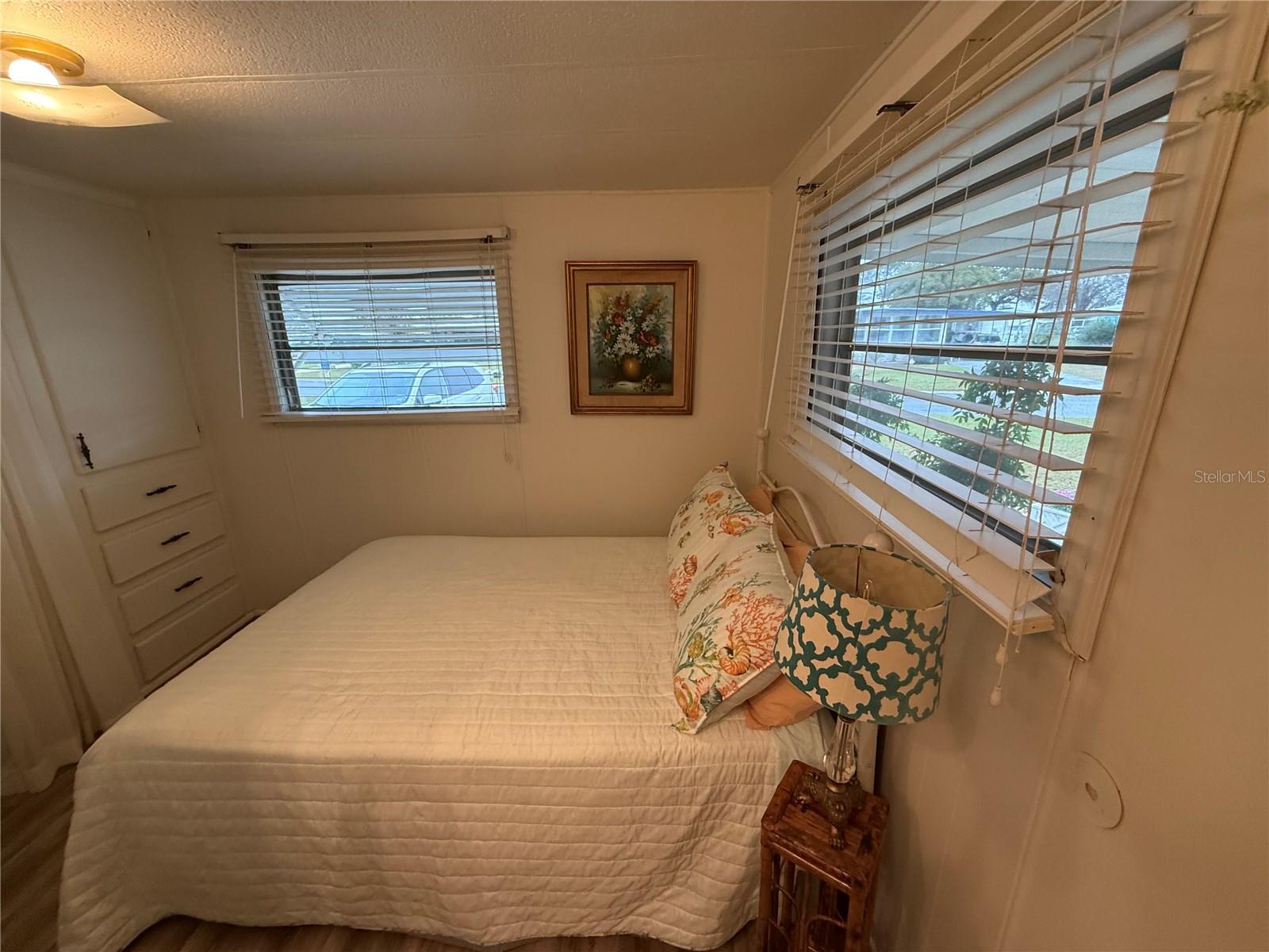 1127 BELMONT CIR, TAVARES, FL, 32778
