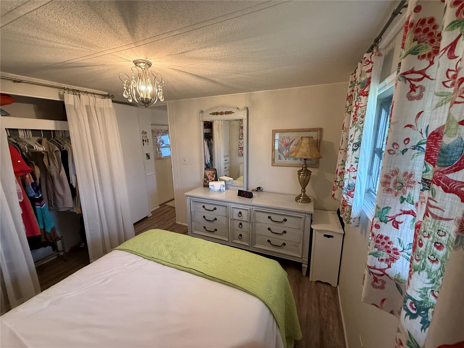 1127 BELMONT CIR, TAVARES, FL, 32778