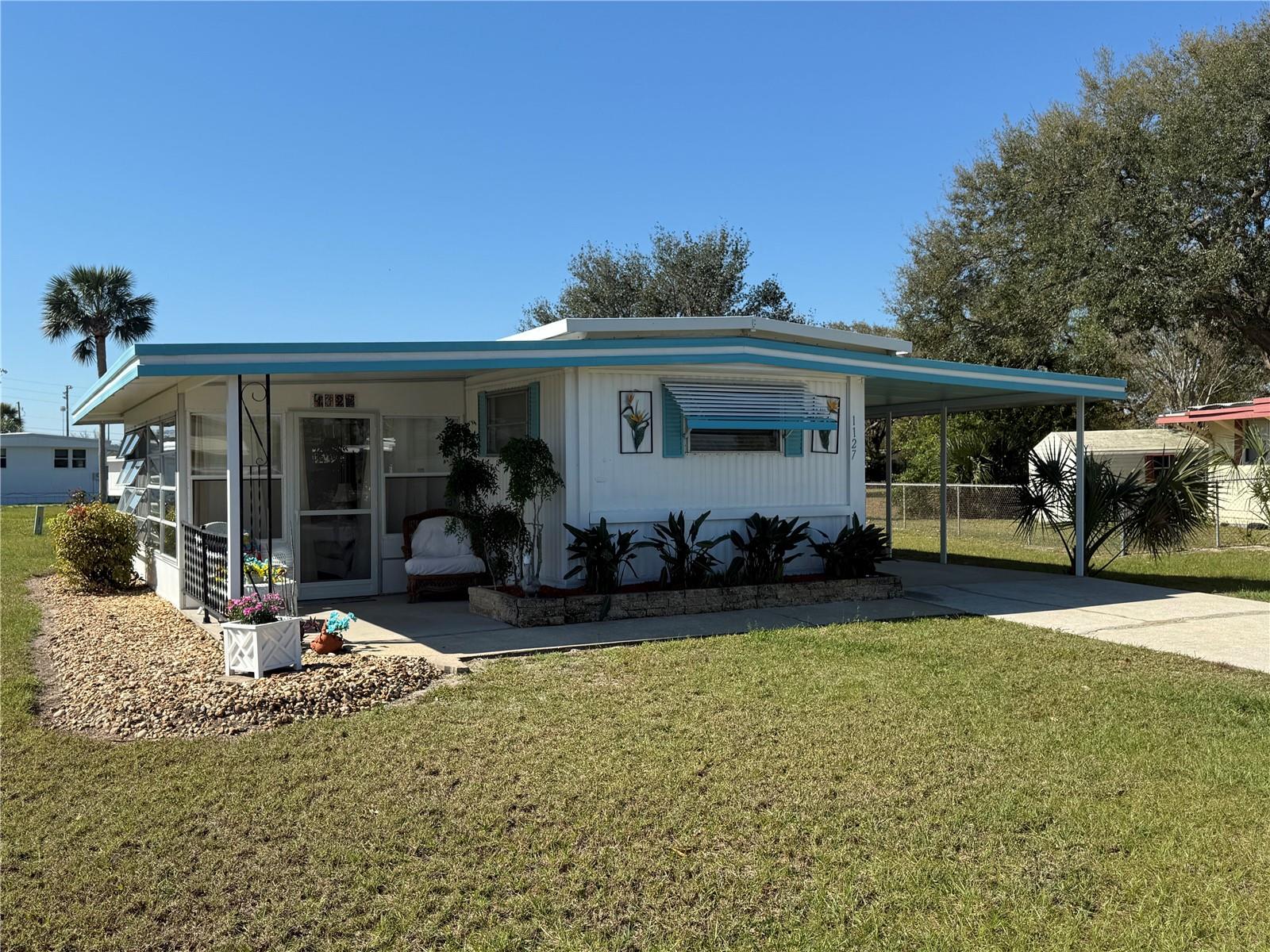 1127 BELMONT CIR, TAVARES, FL, 32778