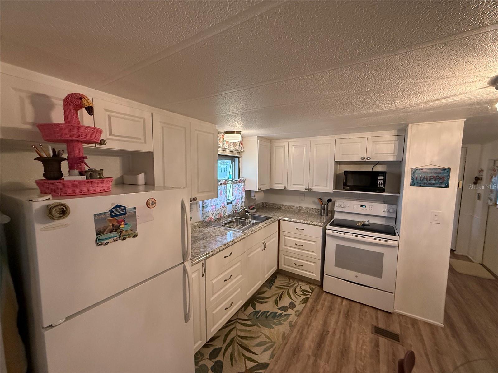 1127 BELMONT CIR, TAVARES, FL, 32778