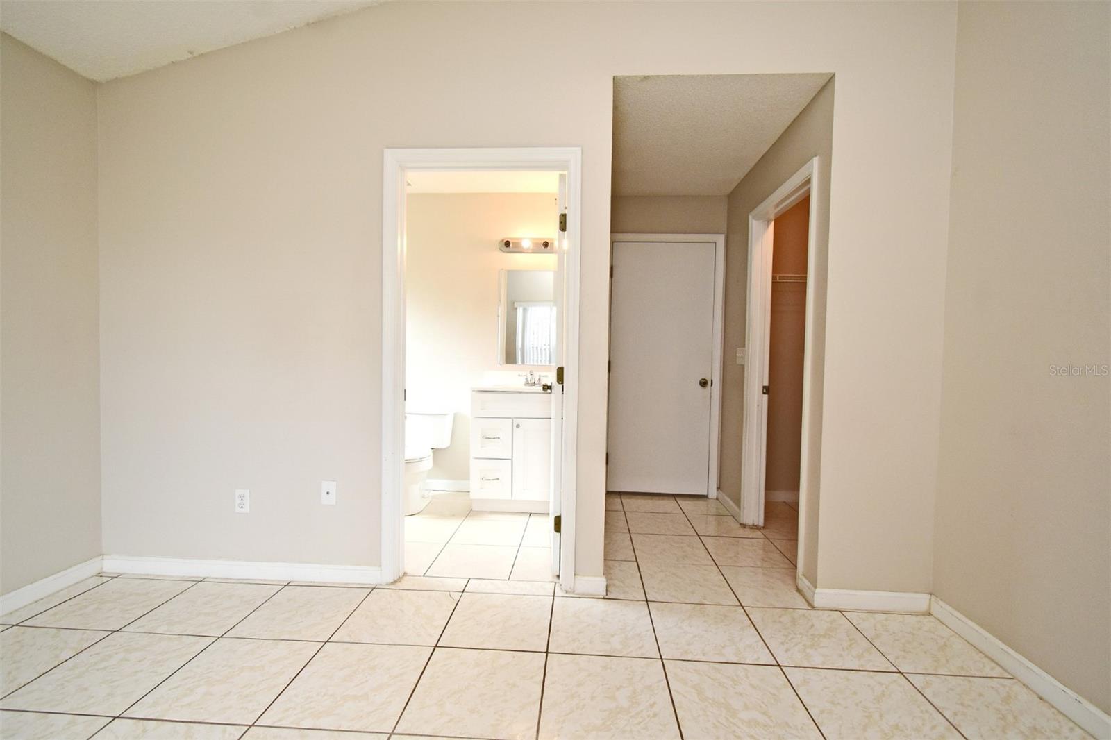 2190 CYPRESS BAY BLVD, KISSIMMEE, FL, 34743
